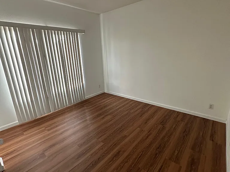1510 S Sherbourne Dr #203 — Photo 5
