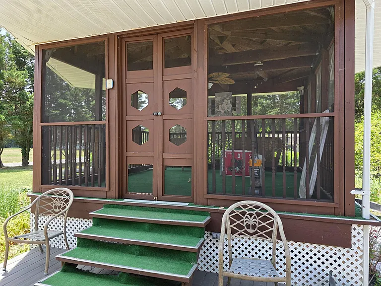 6300 White Cove Dr — Photo 10