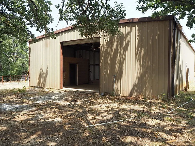 7118 FM 2931 — Photo 43