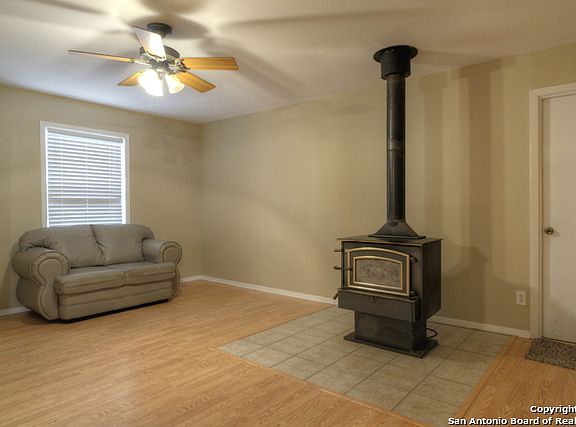 4th image of 2555 County Road 120