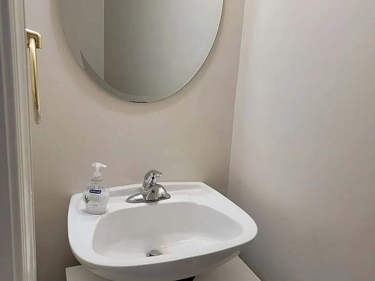 1110 Carriage Ct — Photo 24