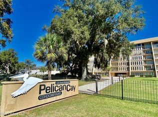 520 Beach Blvd APT 206, Biloxi, MS 39530