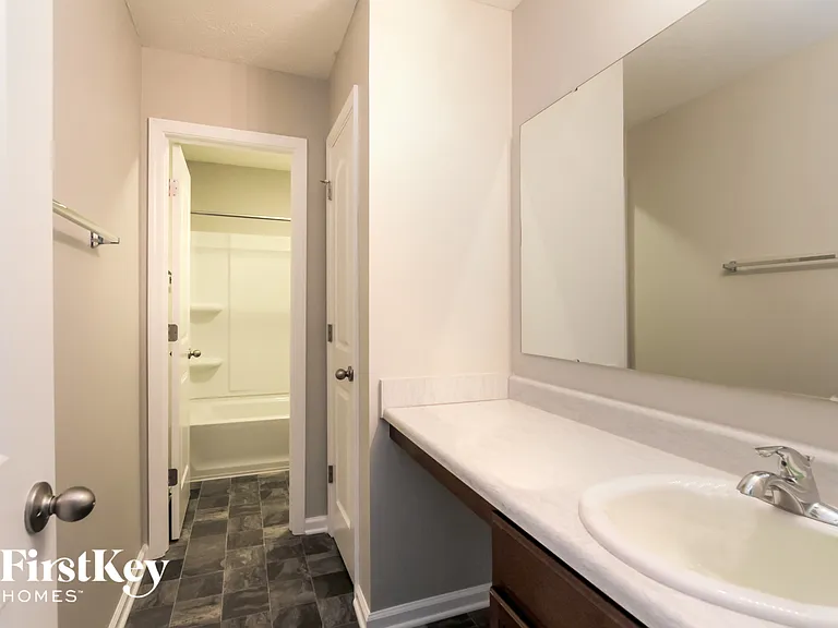 403 Tracewood Bnd — Photo 14
