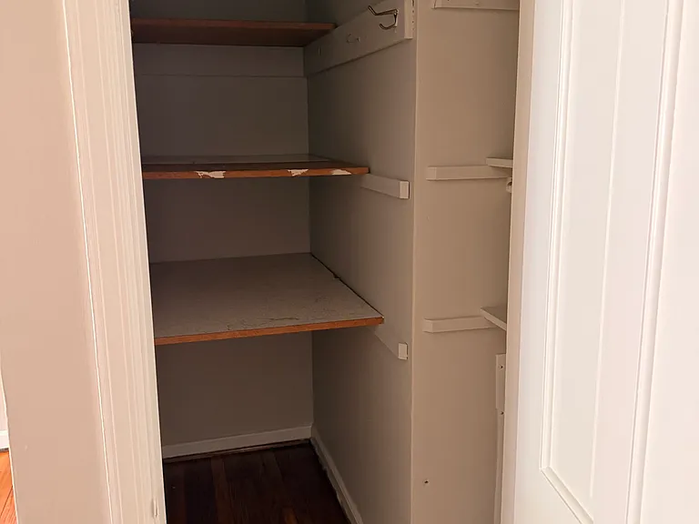 926 Kenwick Rd #B — Photo 6
