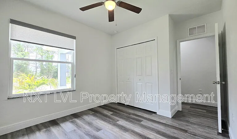 5050 Jones Dr — Photo 12