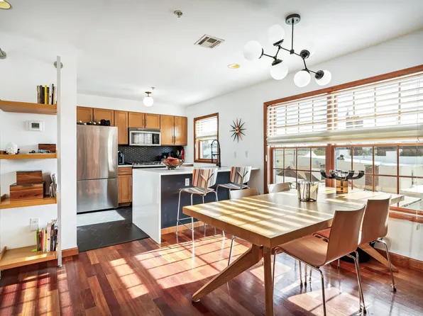 209 40th Street image 5 of 21