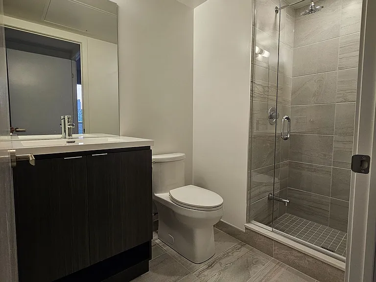 55 Cooper St #4305 — Photo 16