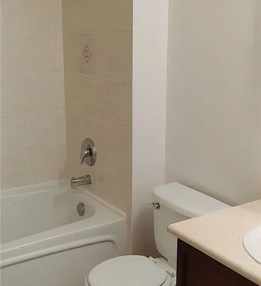 23 Oneida Cres #907 — Photo 9