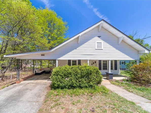 304 Garrou Ave SE, Valdese, NC 28690