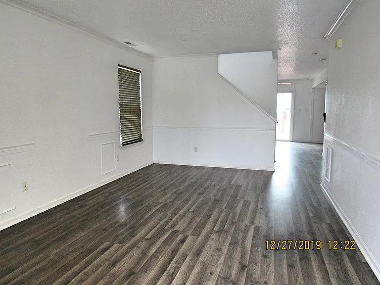 11347 Roundwood Ct — Photo 7