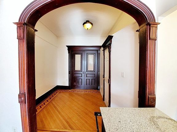 4th image of 414 63rd St #2