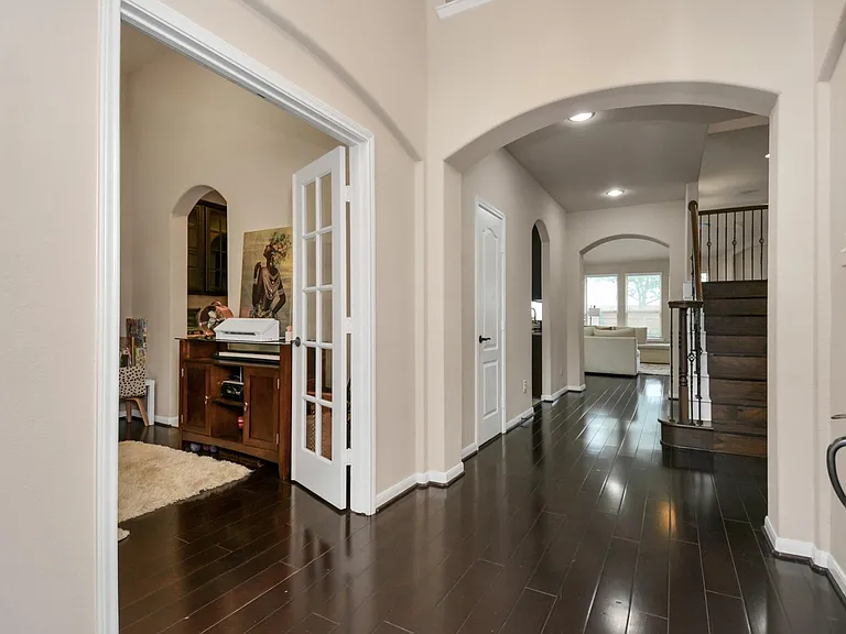 17510 Woodfalls Ln — Photo 4