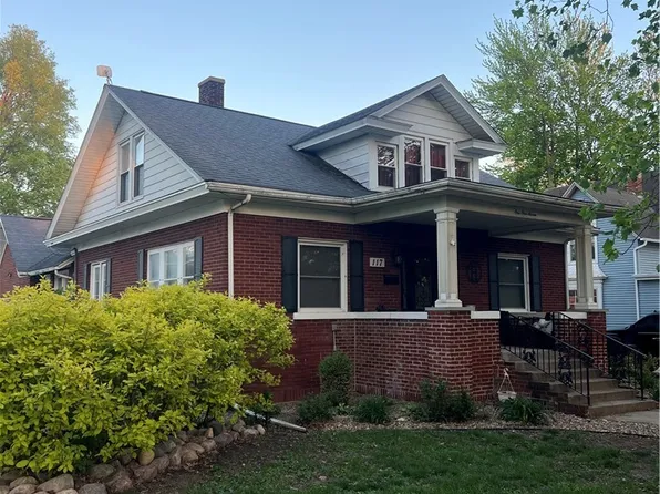 117 S Hanover St, Moweaqua, IL 62550