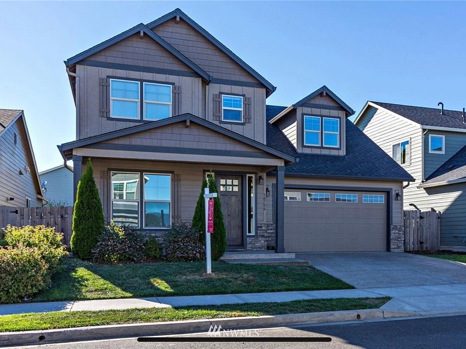 1st image of 10706 NE 144th Ave