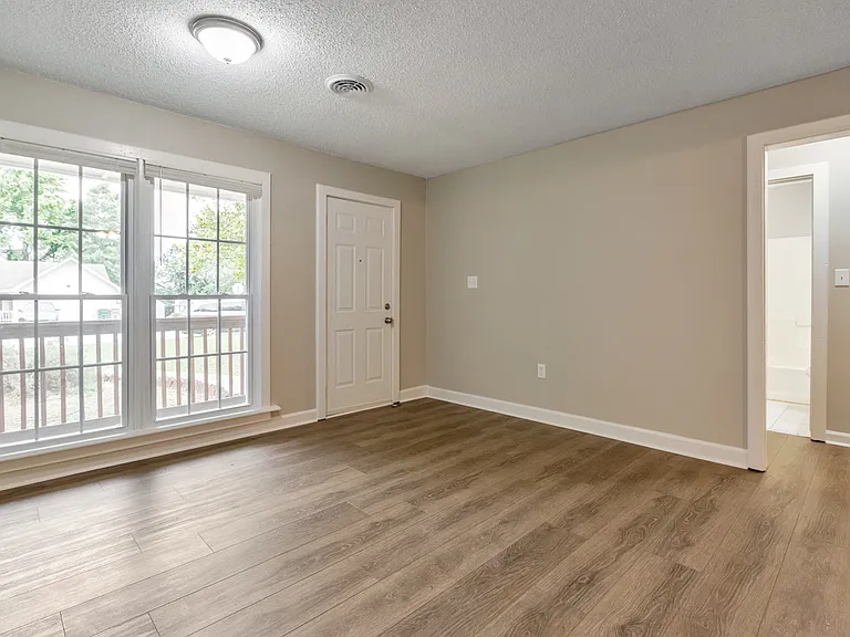 9138 Clubhouse Dr — Photo 6