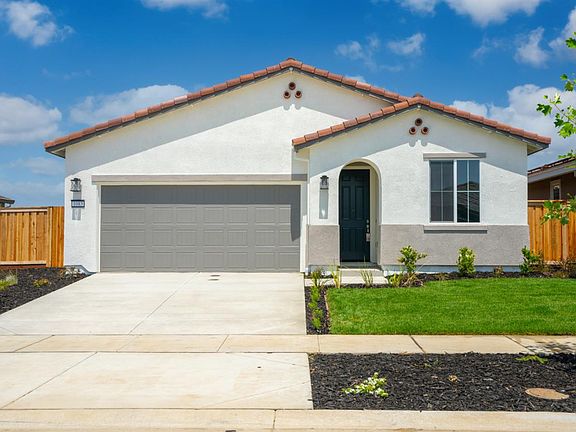 3rd image of 1083 Camomile Drive