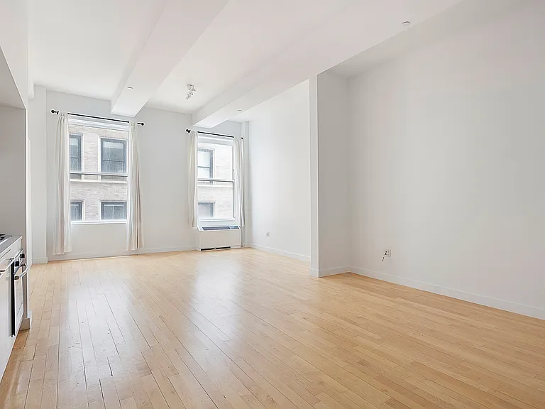 15 Broad St #1222 — Photo 3