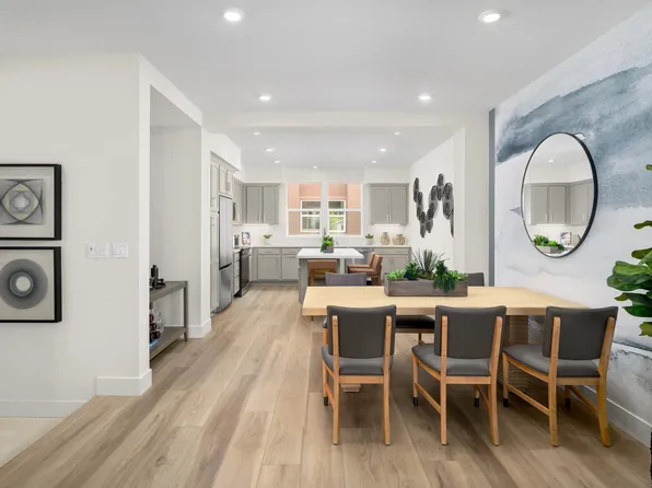 2011 Clement Ave, Alameda, CA 94501