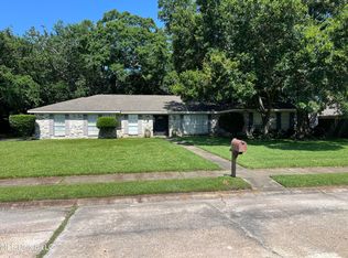1700 Baptiste St, Pascagoula, MS 39581