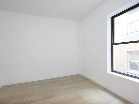 5th image of 634 11th St #31