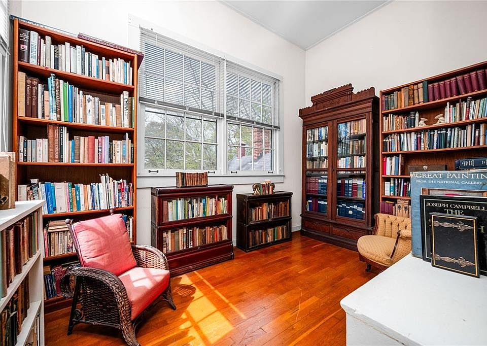 28th image of this home