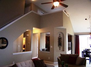 6712 Weather Vane Dr, Louisville, KY 40299