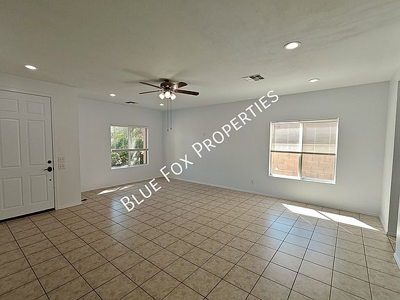 3rd image of 5879 E Hackle Ln