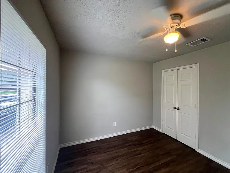17626 Bullis Gap Dr — Photo 7