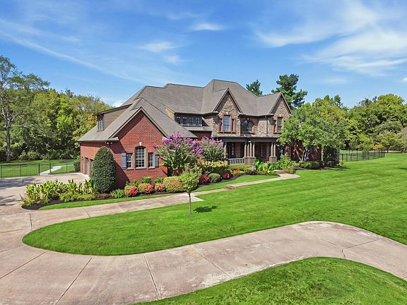 3rd image of 9649 Magnolia Ridge Way