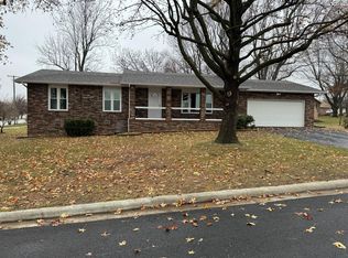 405 N McColm Ave, Bolivar, MO 65613