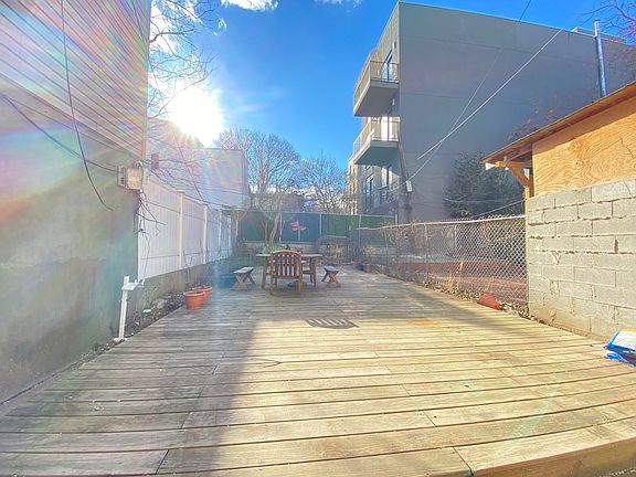 2nd image of 330 Evergreen Ave #1RR