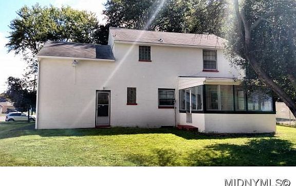 3rd image of 1506 Brookside Ave