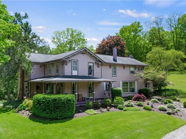 1096 W Lake Rd, Branchport, NY 14418