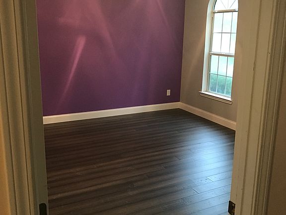 4th image of 174 Irwin Dr