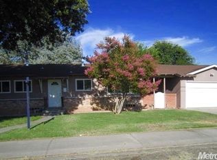 2212 Newport Dr, Modesto, CA 95350