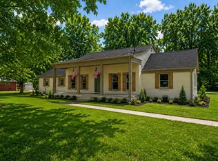 104 W Longview Dr, Portland, TN 37148