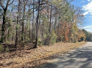 137 Mill Run Dr, Comer, GA 30629