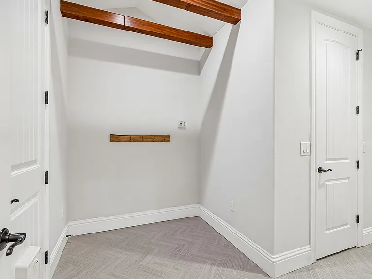 3917 W Barcelona St — Photo 23