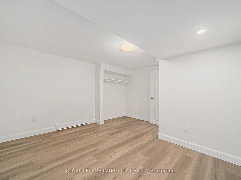 58 Wigan Dr #B — Photo 12