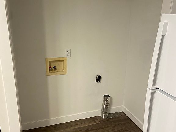 3rd image of 207 Tremont St #207