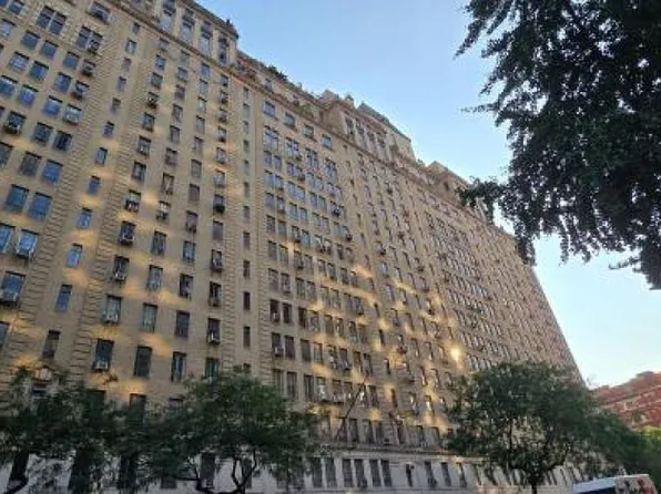 350 W 57th St APT 6H, New York, NY 10019