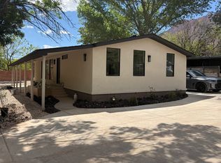 94 E Zion Shadows Cir, Springdale, UT 84767