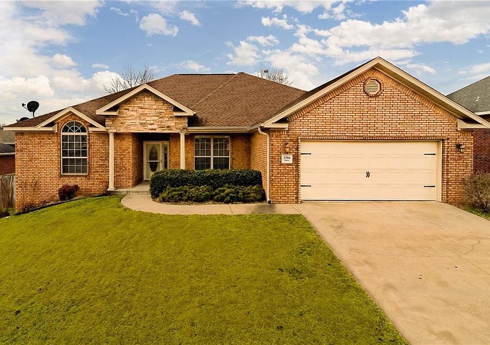 1st image of 3704 SW Osprey Dr