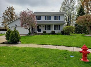 220 Loperwood Ln, Lagrange, OH 44050