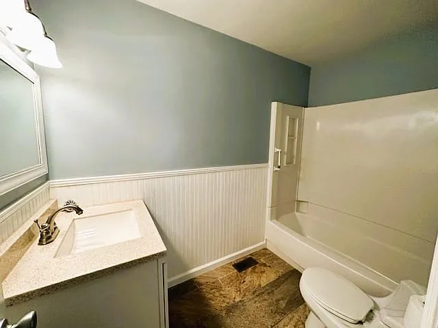 Full bathroom