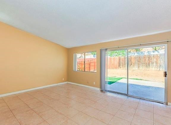 5th image of 23624 Parkland Ave