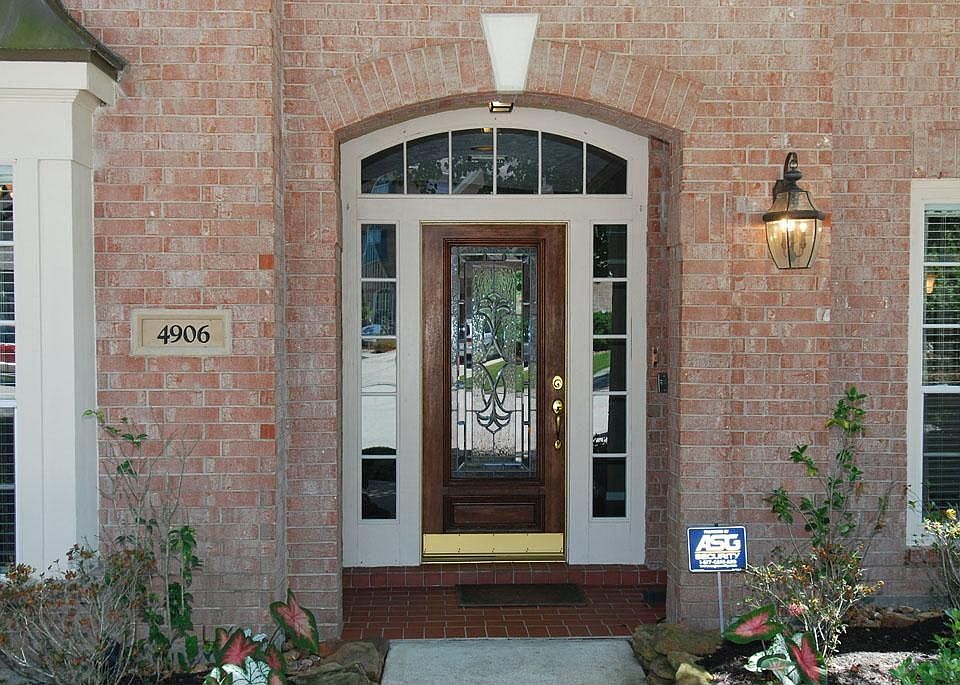 2nd image of 4906 Hickory Green Ct