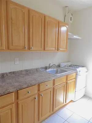 Rented by Sohayegh Enterprises Corp. | media 8