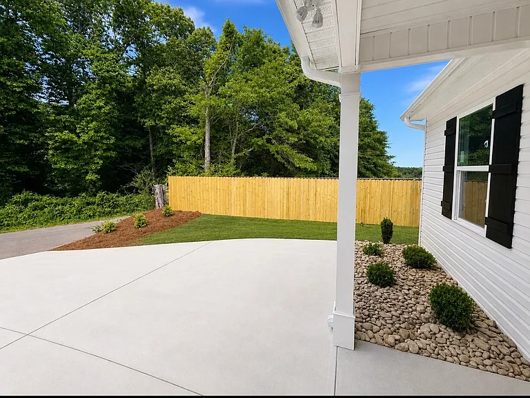 215 Grassy Pond Creek Rd #A — Photo 6