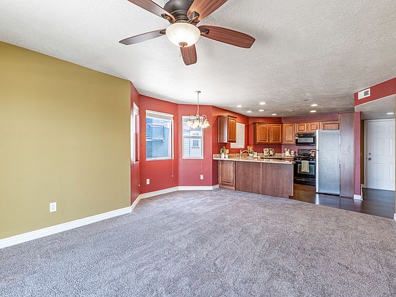 4th image of 74 Resaca Dr #B6